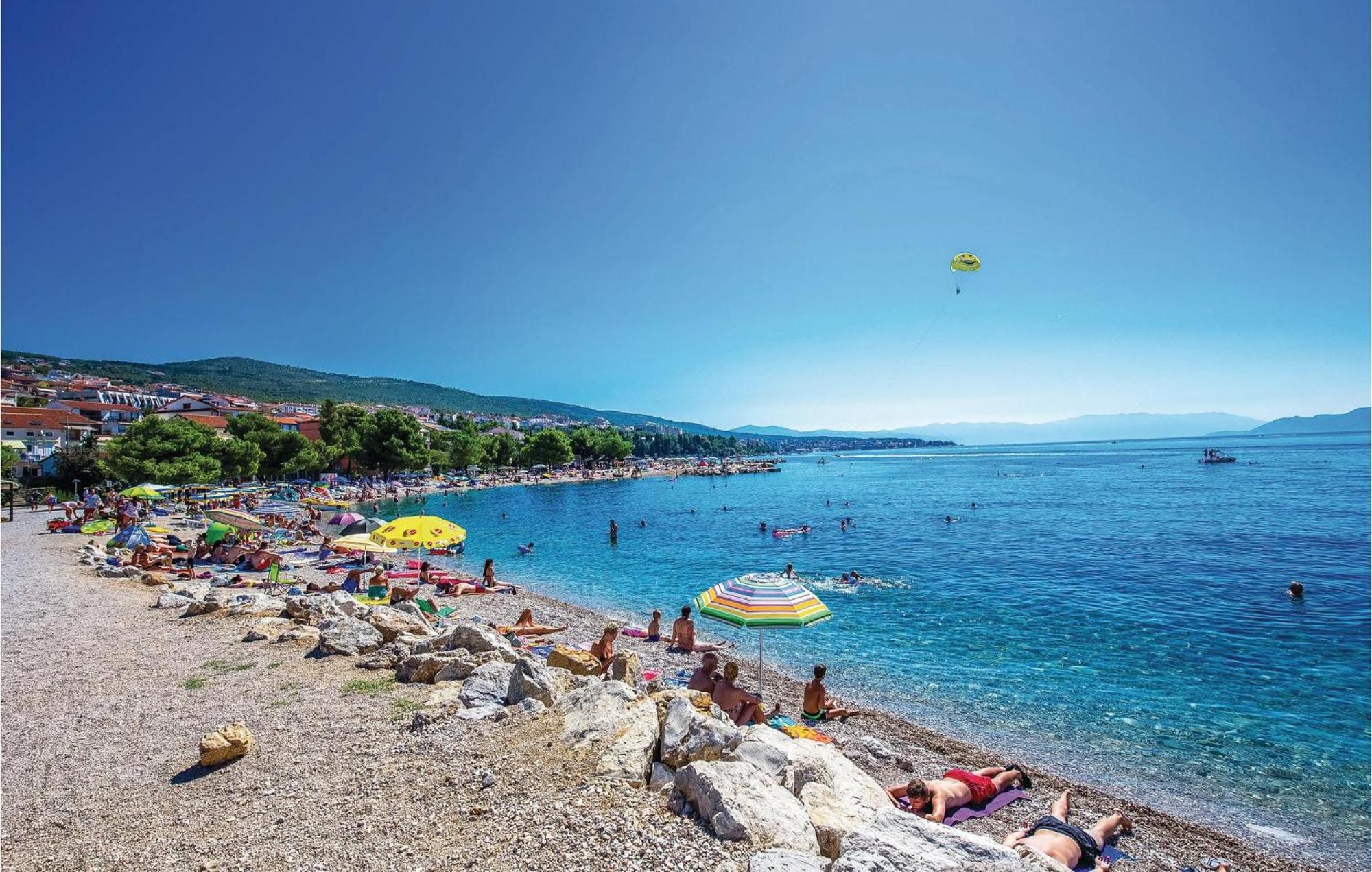 2 Bedroom Amazing Apartment In Crikvenica Exterior foto